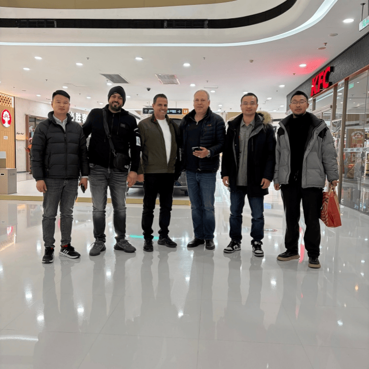 Liberation 8*4 truck crane